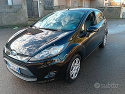 Usata 2009 Ford Fiesta Tre volumi | 3500 € (Cara)