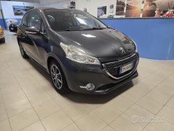 Grigio Usata 2012 Peugeot 208 Allure Due volumi | 5499 € (Buon prezzo)