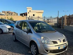 Argento Usata 2009 Renault Modus Dynamique Monovolume | 2500 € (Ottimo prezzo)