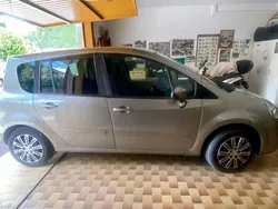 Bronzo Usata 2009 Renault Grand Modus Dynamique Monovolume | 3200 € (Buon prezzo)