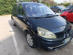 Usata 2006 Renault Scénic II Monovolume | 2000 € (Buon prezzo)