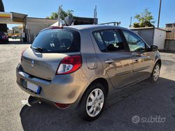 Marrone Usata 2010 Renault Clio II Tre volumi | 3750 €