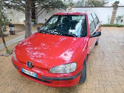 Rosso Usata 2000 Peugeot 106 Due volumi | 2500 €