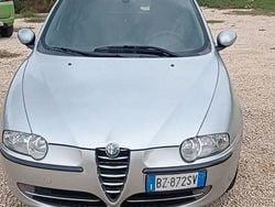 Usata 2002 Alfa Romeo 147 Due volumi | 1900 € (Buon prezzo)