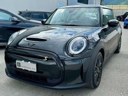 Nero Usata 2023 Mini Cooper SE Classic Due volumi | 21.000 € (Buon prezzo)