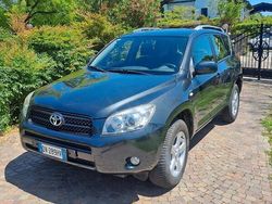 Grigio Usata 2009 Toyota RAV4 SUV | 4700 € (Ottimo prezzo)