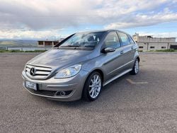 Grigio Usata 2008 Mercedes B180 Monovolume | 5900 € (Buon prezzo)