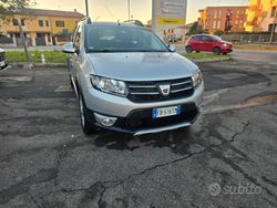 Grigio Usata 2016 Dacia Sandero Stepway Tre volumi | 6500 € (Buon prezzo)