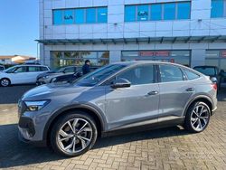 Grigio selce Usata 2023 Audi Q4 e-tron Business SUV | 37.500 € (Buon prezzo)