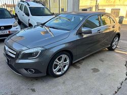 Grigio Usata 2013 Mercedes A180 Tre volumi | 9950 € (Buon prezzo)