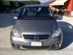 Grigio Usata 2005 Mercedes A180 Avantgarde Monovolume | 4000 € (Molto cara)