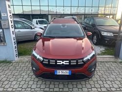 Bordeaux Usata 2022 Dacia Jogger Extreme Monovolume | 15.200 € (Ottimo prezzo)