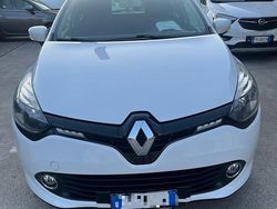Bianco Usata 2014 Renault Clio IV Tre volumi | 7500 € (Molto cara)