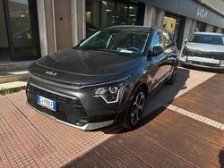 Grigio Usata 2022 Kia Niro Style SUV | 24.500 € (Buon prezzo)