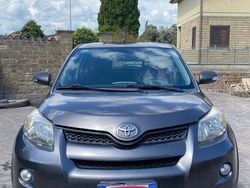 Grigio Usata 2009 Toyota Urban Cruiser SUV | 4000 € (Cara)