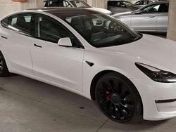 Bianco Usata 2021 Tesla Model 3 Tre volumi | 24.900 € (Buon prezzo)
