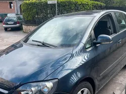 Usata 2006 VW Golf V Due volumi | 2200 € (Buon prezzo)