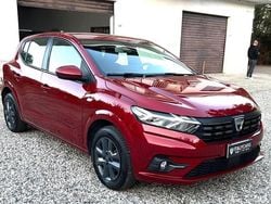 Rosso Usata 2023 Dacia Sandero Comfort Tre volumi | 12.499 € (Buon prezzo)