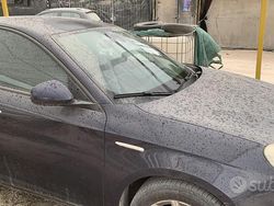 Blu Usata 2011 Alfa Romeo Giulietta Tre volumi | 6500 € (Buon prezzo)