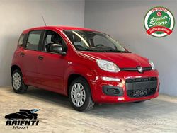 Rosso Nuova 2025 Fiat Grande Panda Due volumi | 12.490 € (Buon prezzo)