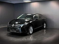 Nero Nuova 2025 Renault Clio V Evolution Tre volumi | 17.900 € (Buon prezzo)