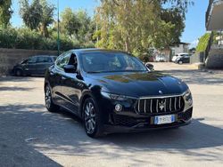 Nero Usata 2017 Maserati Levante SUV | 32.000 € (Super prezzo)