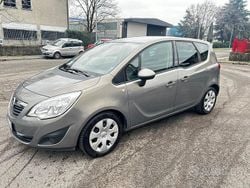 Grigio Usata 2013 Opel Meriva Monovolume | 5450 € (Buon prezzo)