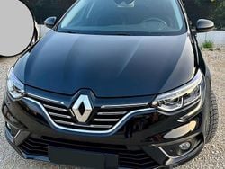 Nero Usata 2017 Renault Mégane IV Tre volumi | 9800 € (Buon prezzo)