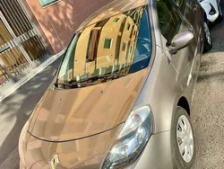 Argento Usata 2012 Renault Clio III Tre volumi | 5000 € (Buon prezzo)