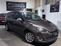 Marrone Usata 2010 Renault Scénic III Dynamique Monovolume | 4500 € (Buon prezzo)