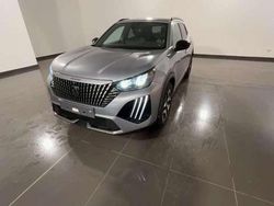 Grigio Nuova 2025 Peugeot 2008 Allure SUV | 21.490 € (Buon prezzo)