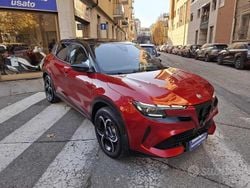 Bordeaux perlato Usata 2024 Alfa Romeo Junior Edizione Speciale SUV | 28.900 € (Buon prezzo)