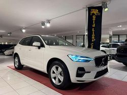 Bianco Usata 2022 Volvo XC60 Momentum SUV | 36.650 € (Ottimo prezzo)