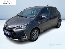 Antracite metallizzato Usata 2017 Toyota Yaris Hybrid Active Tre volumi | 13.500 € (Buon prezzo)