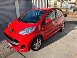 Rosso Usata 2011 Peugeot 107 Allure Due volumi | 2990 € (Ottimo prezzo)