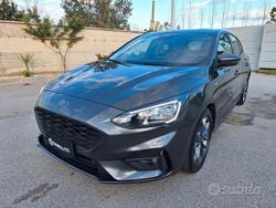 Grigio Usata 2020 Ford Focus ST-Line Tre volumi | 17.200 € (Super prezzo)