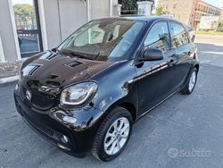 Nero pastello Usata 2018 Smart ForFour Passion Due volumi | 15.890 € (Molto cara)
