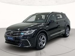 Deep black perlato Usata 2024 VW Tiguan Allspace R-line SUV | 39.900 € (Molto cara)