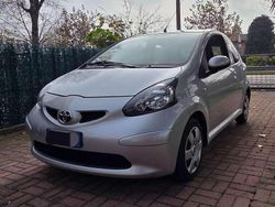 Grigio Usata 2008 Toyota Aygo Due volumi | 3900 € (Buon prezzo)