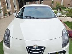 Bianco Usata 2013 Alfa Romeo Giulietta Progression Due volumi | 8900 € (Buon prezzo)