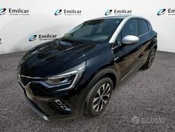 Nero etoile/tetto gris Usata 2024 Renault Captur Techno SUV | 17.500 € (Buon prezzo)