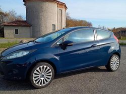 Usata 2009 Ford Fiesta Titanium Tre volumi | 3750 € (Buon prezzo)