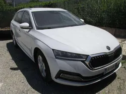 Bianco Usata 2023 Skoda Octavia Station wagon | 26.700 € (Buon prezzo)
