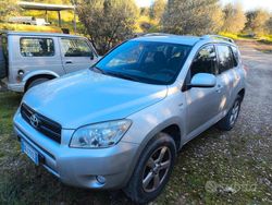 Grigio Usata 2006 Toyota RAV4 SUV | 6500 €