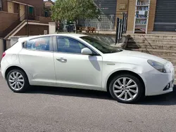 Usata 2015 Alfa Romeo Giulietta Distinctive Due volumi | 8000 € (Buon prezzo)