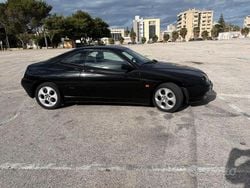 Nero Usata 2000 Alfa Romeo GTV Coupé | 8900 € (Cara)