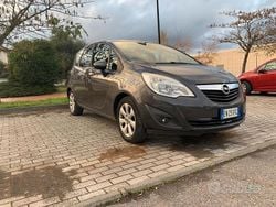 Grigio Usata 2012 Opel Meriva Monovolume | 5600 € (Buon prezzo)