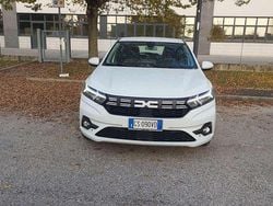 Usata 2024 Dacia Sandero Expression Tre volumi | 14.300 € (Ottimo prezzo)