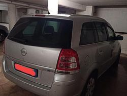 Grigio Usata 2014 Opel Zafira Monovolume | 2500 € (Cara)