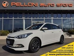Bianco Usata 2017 Hyundai i20 Blackline Tre volumi | 11.450 € (Molto cara)